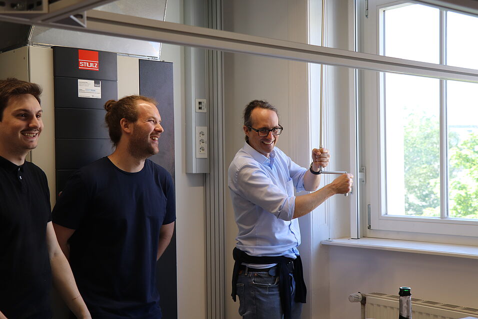 Prof. Heckl trying out the new equipment.